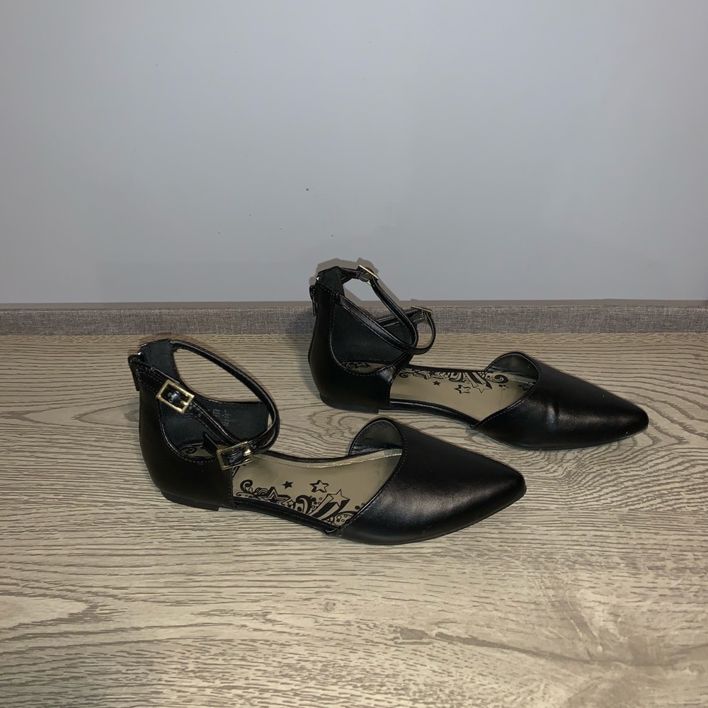 Point toe flats - Picture 3 of 6